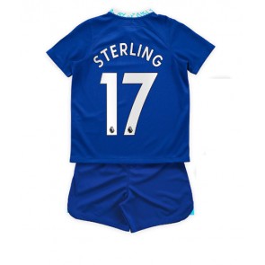 Chelsea Raheem Sterling #17 babykläder Hemmatröja barn 2022-23 Korta ärmar (+ Korta byxor)